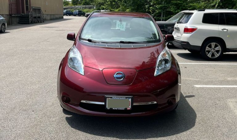 Auto body repair shop in Natick, MA​